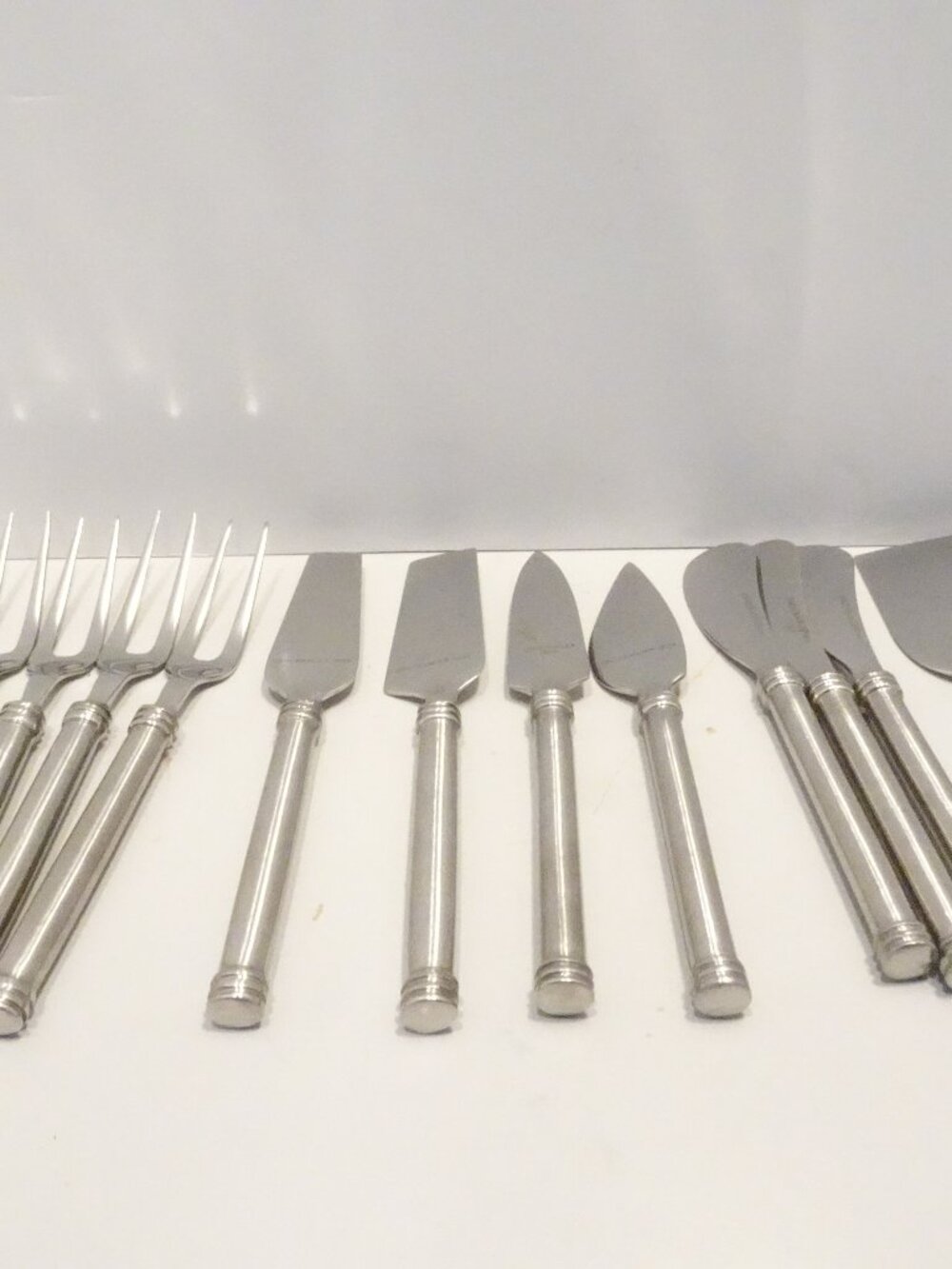 Lot of 12 Endurance Stainless 18/10 Cheese Knives Spreaders Butter Charcuterie